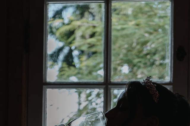 A bride that shines