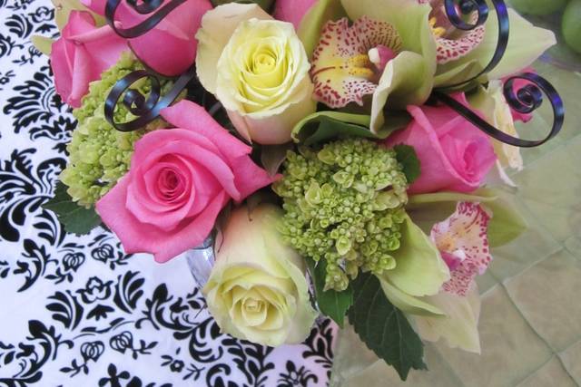 Martins Flowers and Gifts