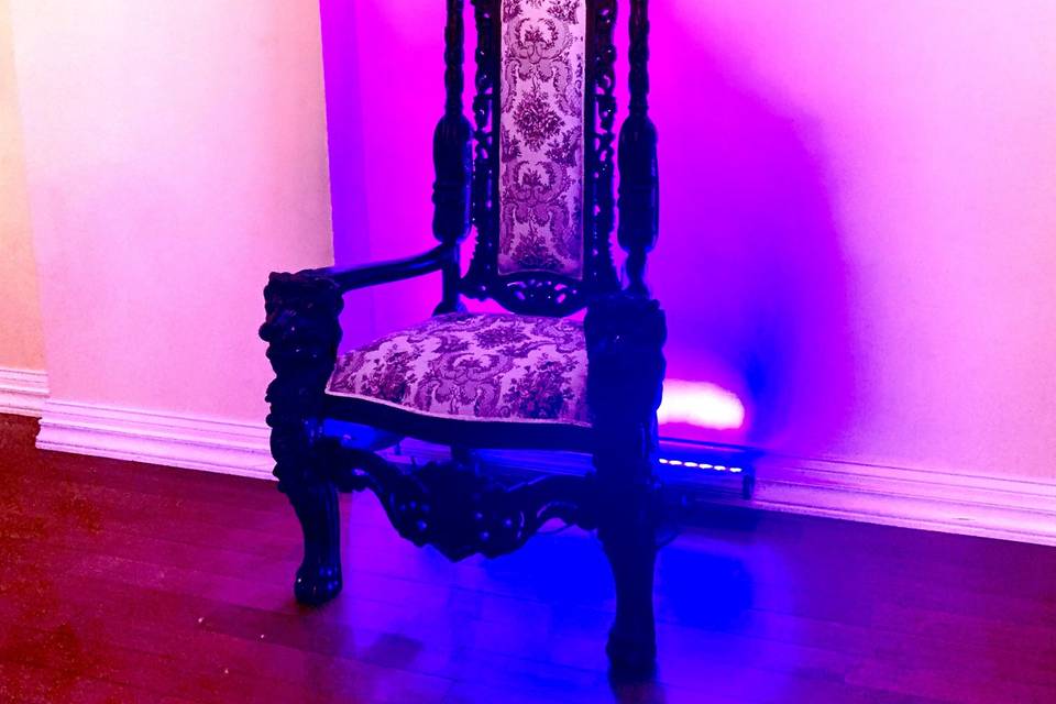 Throne Chair