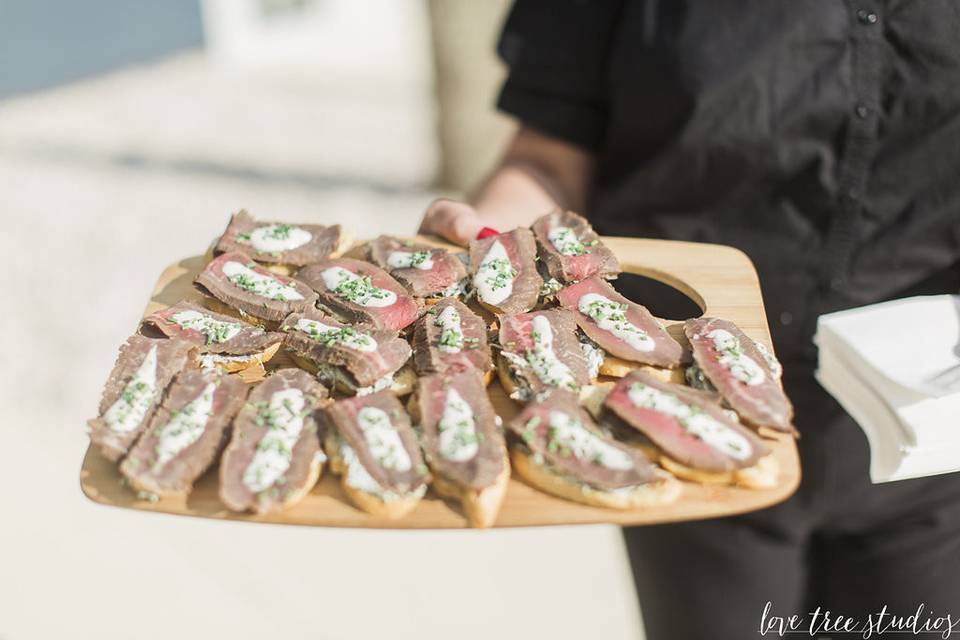 Carolina Steak Bites by ART Catering & Events
Photography by Love Tree Studios