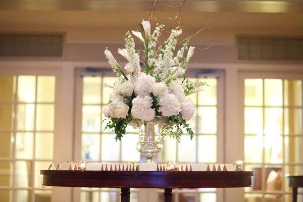 Ambiance Luxe Wedding Designs