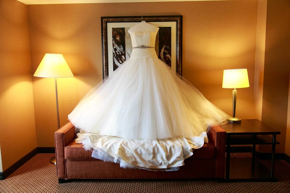 Details matter, perfect ivory wedding gown from Bella Bianca. Buckner Wedding.Photo Credit: BM-Photography