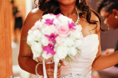 Blushing details matter. Torry Moore Wedding.Photo Credit: Mr. Director Photography