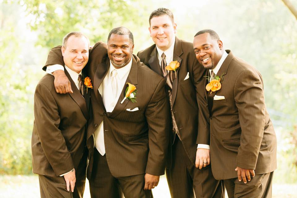 Details matter. Groom and groomsmen. Fall photo Photo credit: BM-Photography