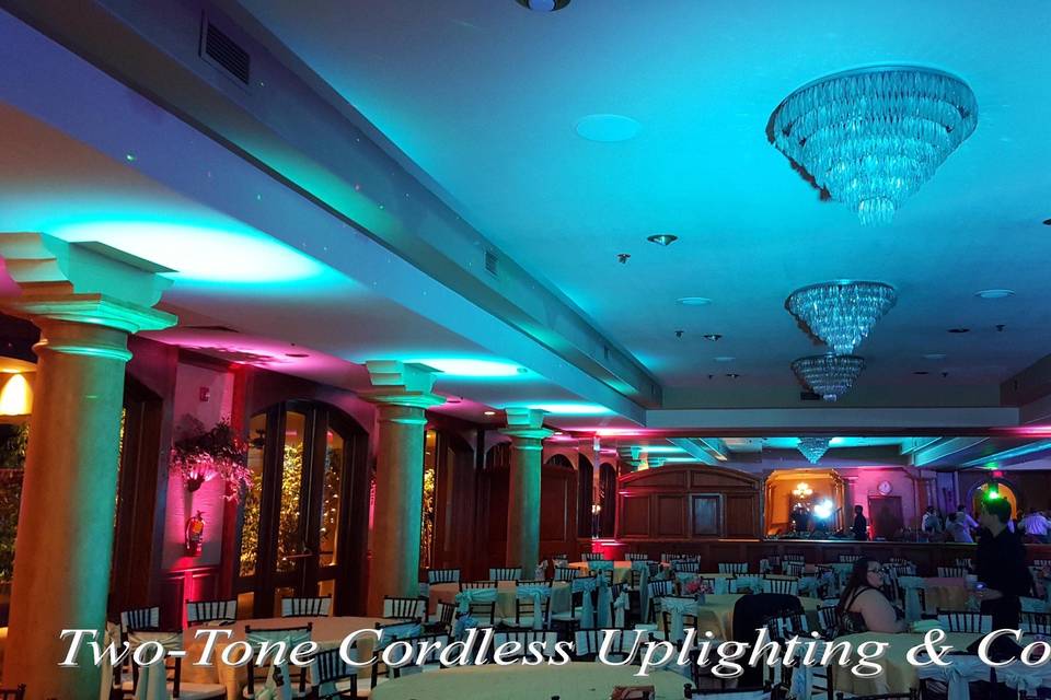 Two-Tone Cordless Uplighting & Color Wash