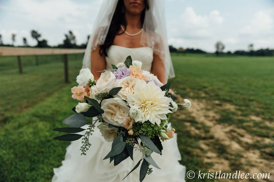 The Farmer's Daughter Flowers