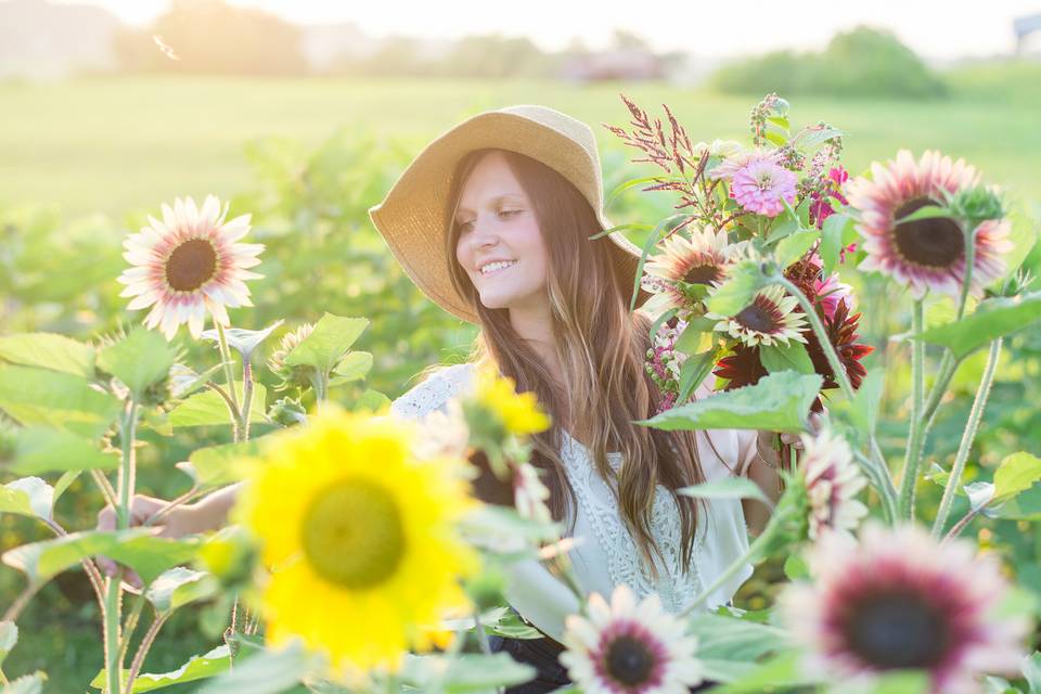 The Farmer's Daughter Flowers