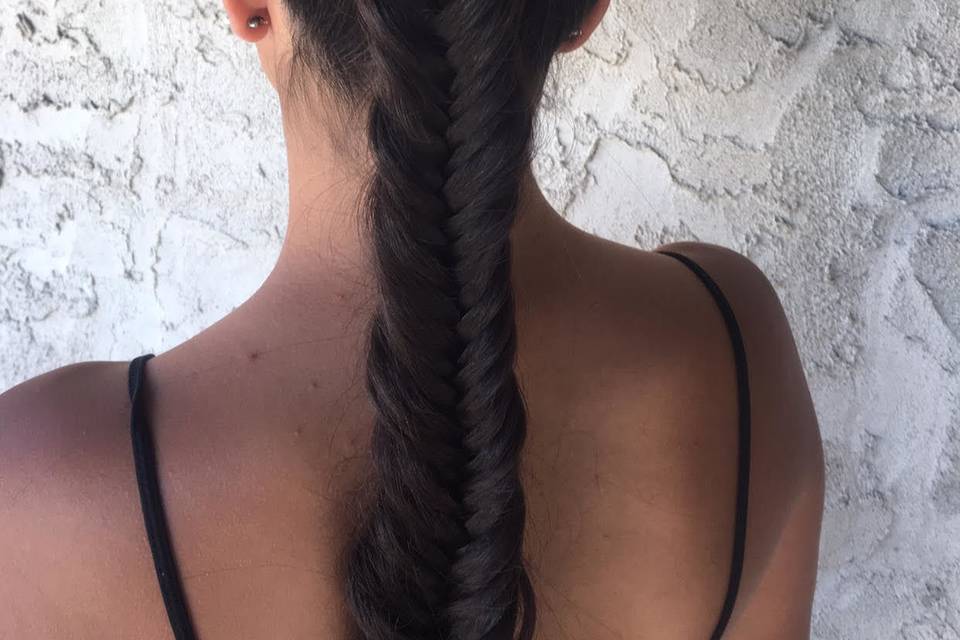 Fish tail hairstyle