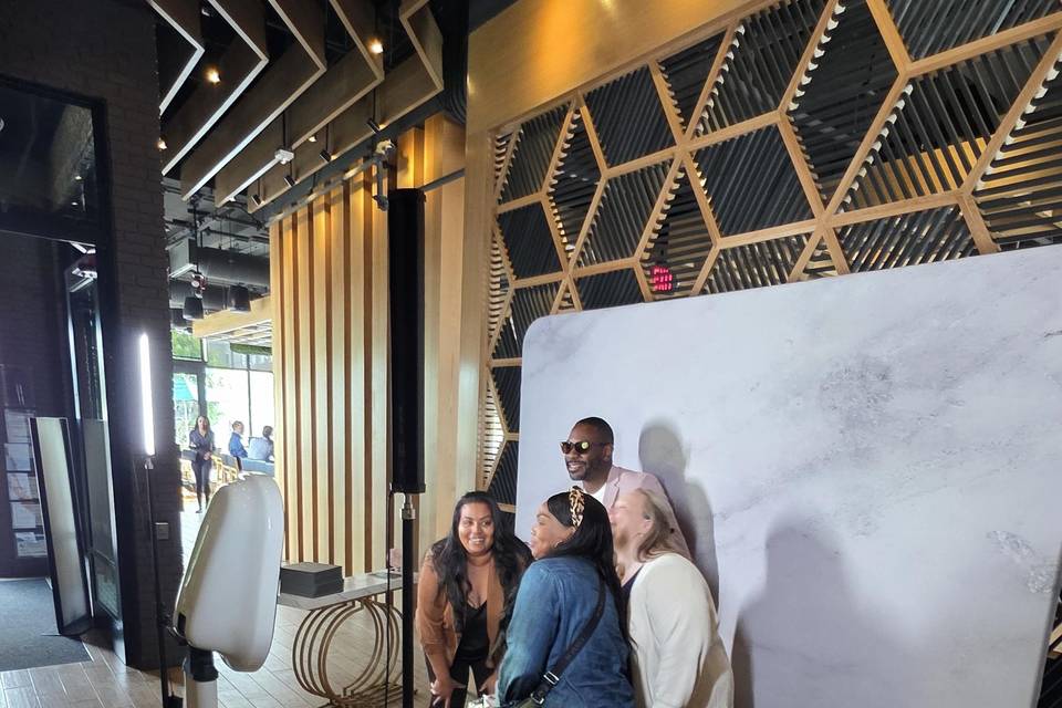 Moxies plano vip event