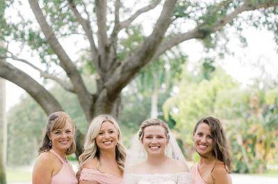 Bridal Bouquet and Bridesmaids