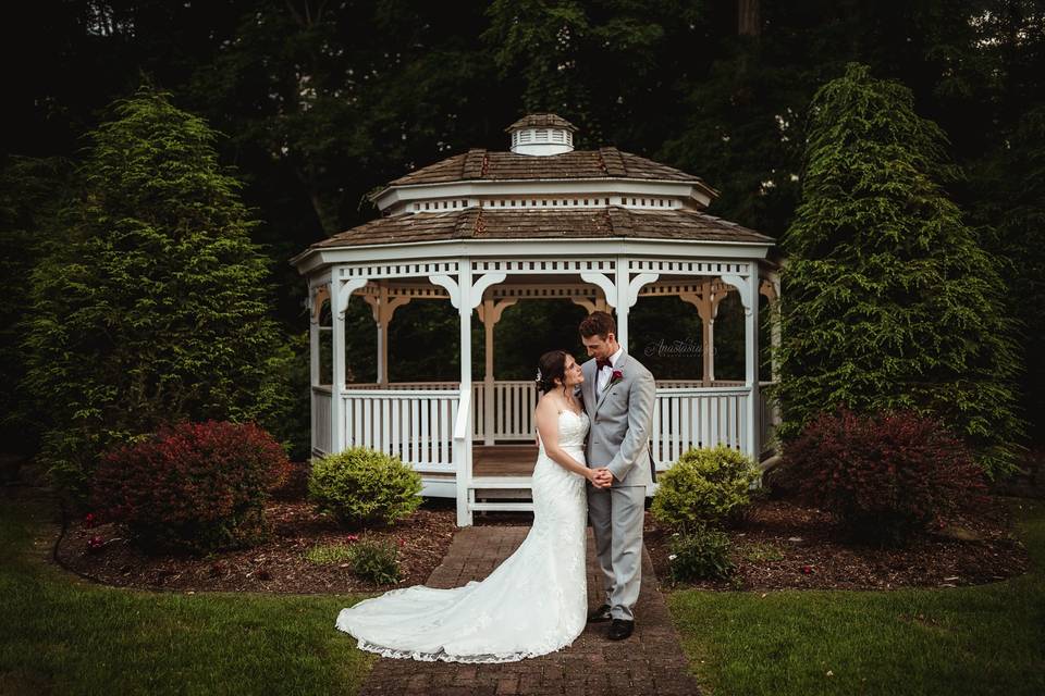 Wedding gazebo - Anastasia's Photography