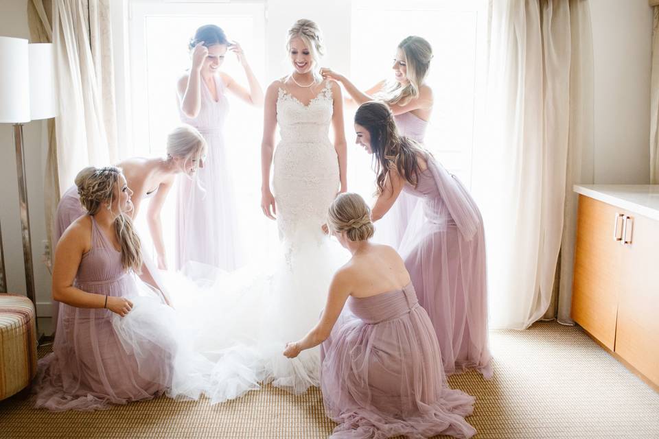 Bridesmaids's hair and makeup