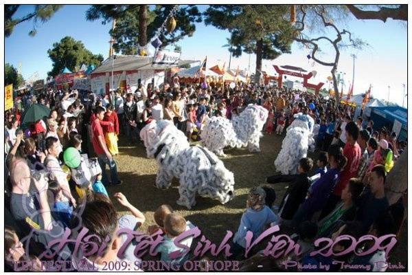 Ane Thanh Lion Dance Troupe