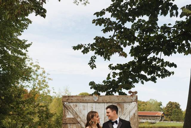 Barn Door Photoshoot