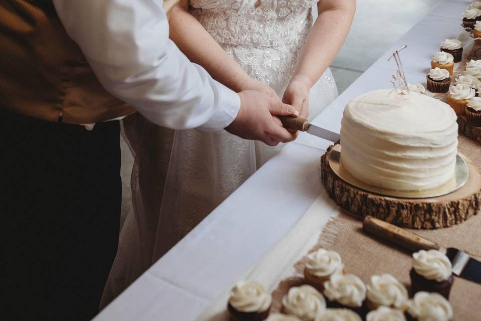 Cake cutting