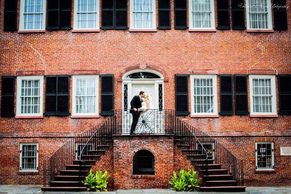 The Davenport House is a picture perfect backdrop for your special day.