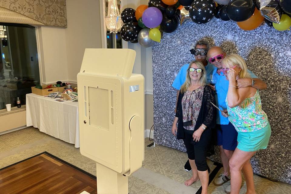 MD Mojo Photo & Video Booths