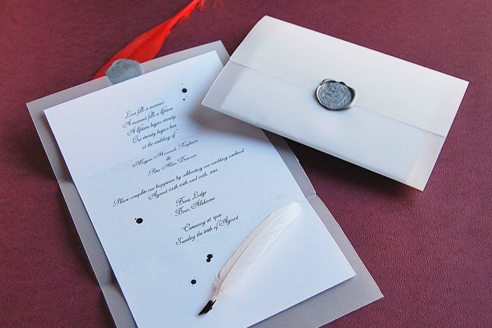 Letter style invitation
Invitation designed by Menta Desings studio, the invitation itself is also the envelope, wax sealed in silver color. Folded size is 16 x 12 cm.