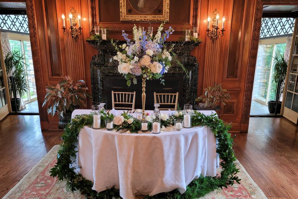 Living Room Sweetheart Table