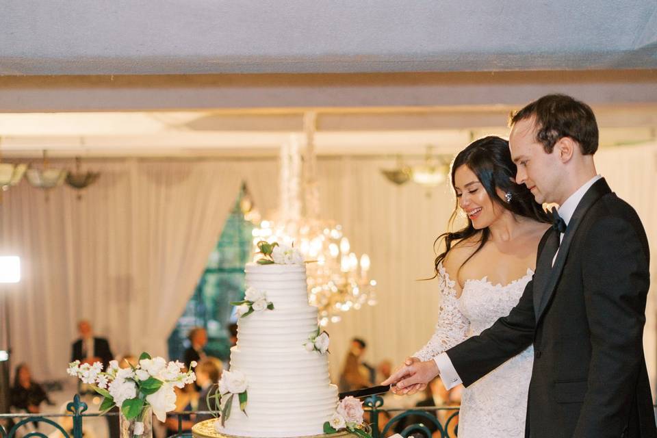 Atlantis Room Cake Cutting