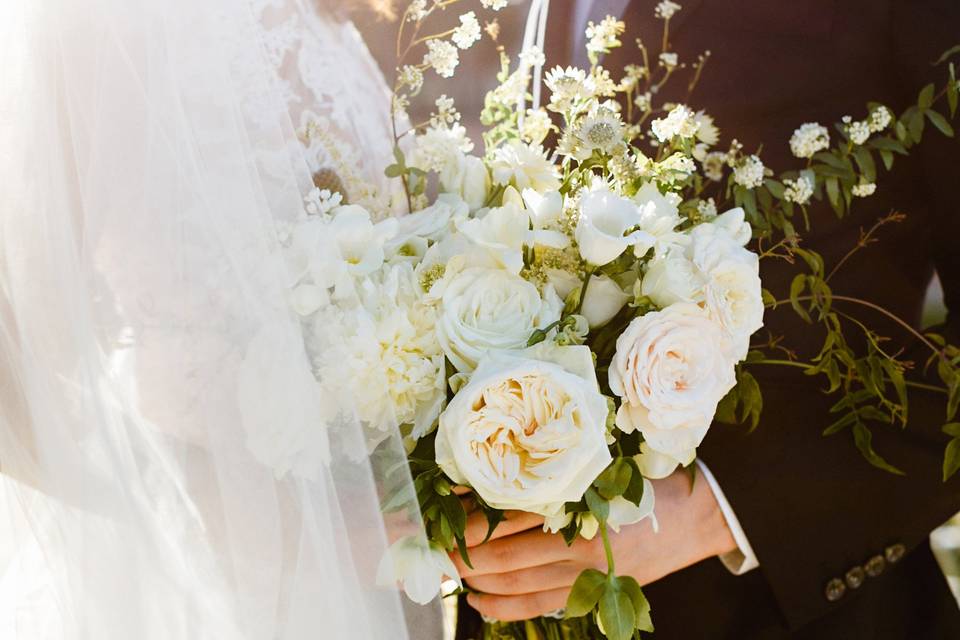 Romantic bridal bouquet