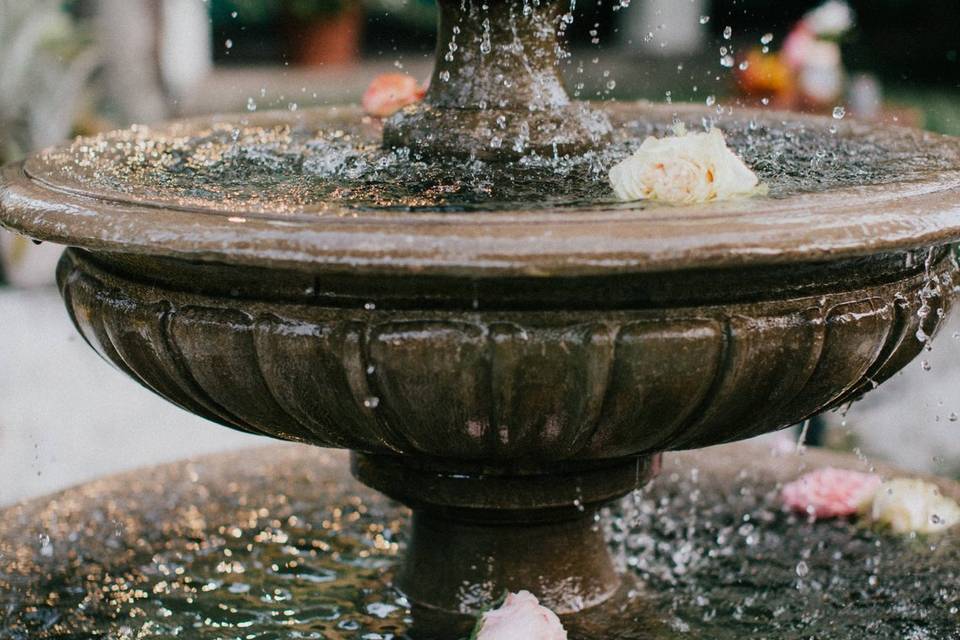 Fountain with flowers