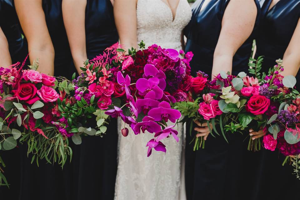 Bride & Bridesmaids