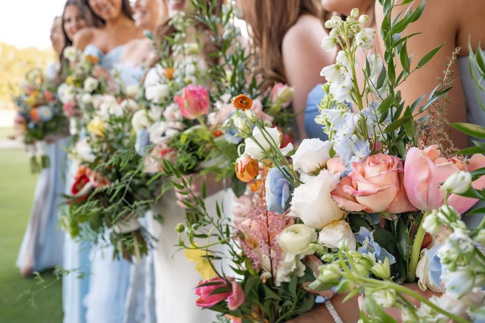 Bridesmaids bouquets