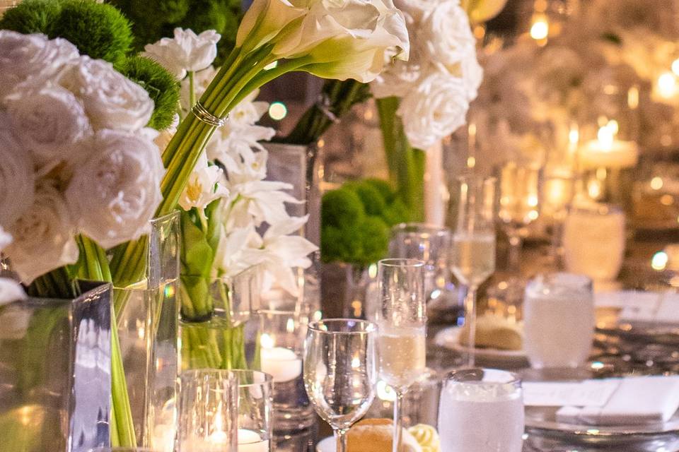 Modern luxe centerpiece