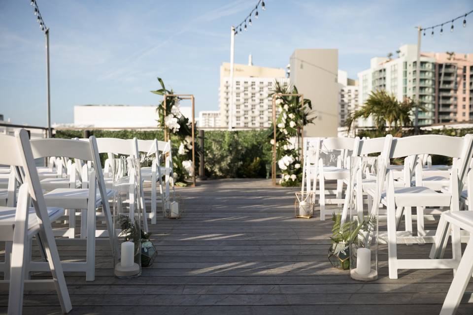 The Betsy Hotel ceremony