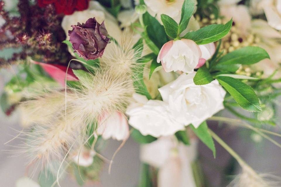 Lush bridal bouquet