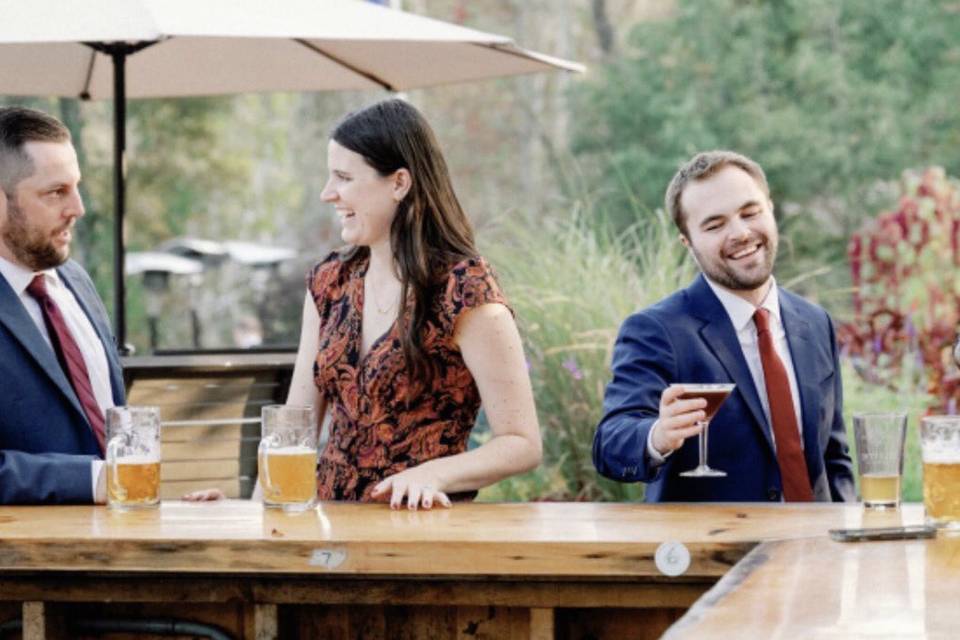 Outside Bar
