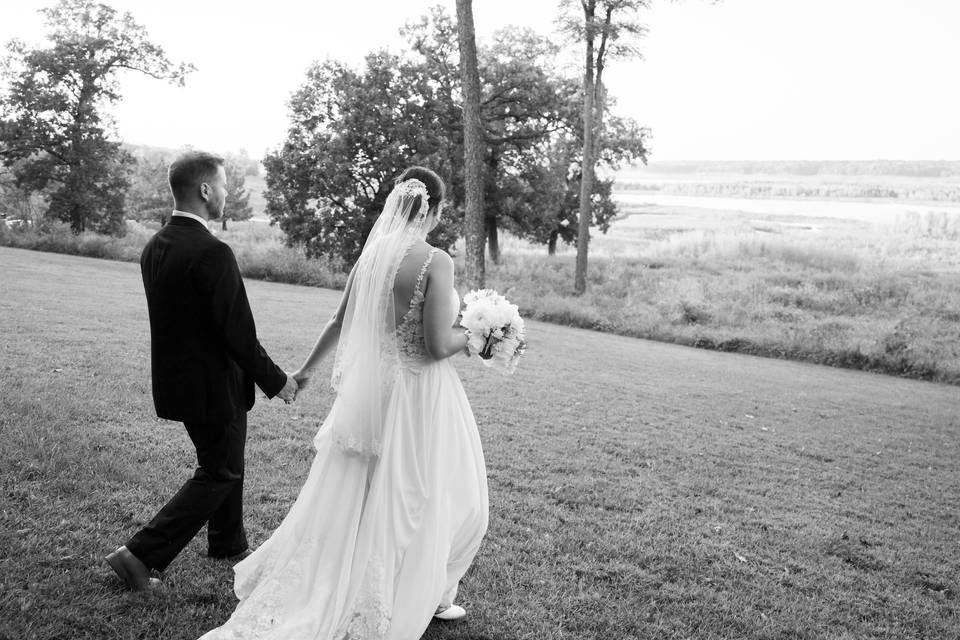Isabella + Paul Wedding COMPLETE Weddings + Events-12.jpg