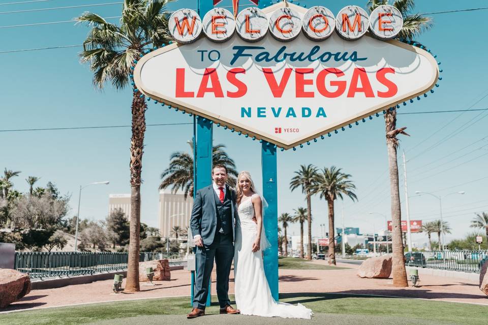 Las Vegas Strip Wedding Photos
