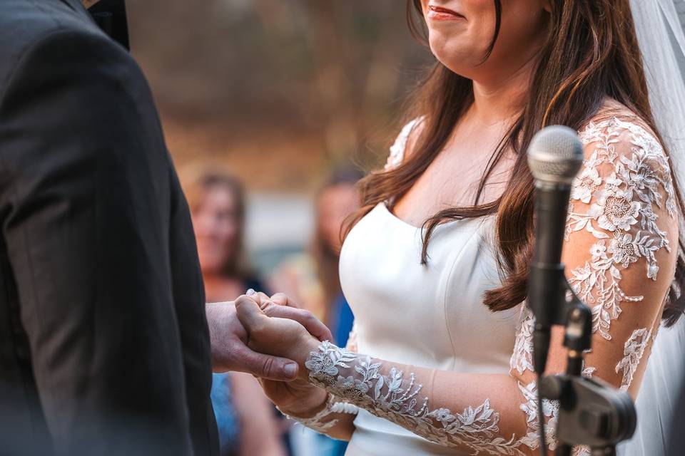Elopementhttps://cdn0.weddingw