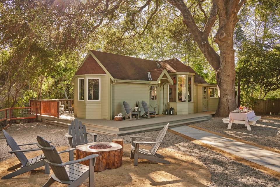 Creekside Cottage