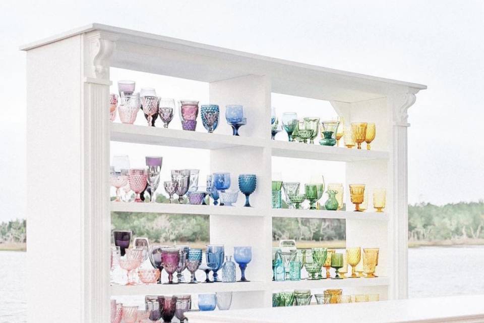 Bars, colored glassware