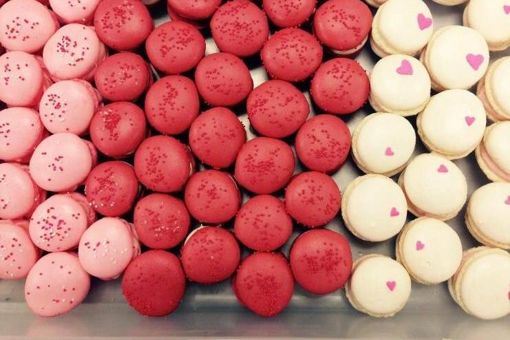 Red, pink, white macarons