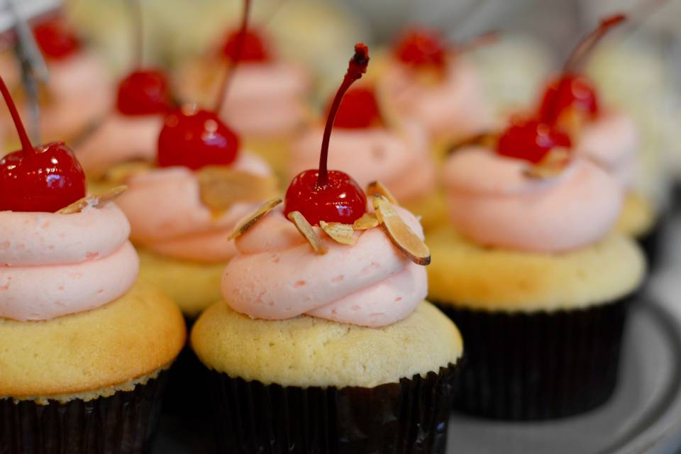 Cherry cupcakes