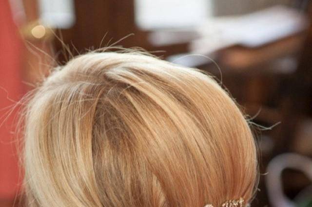 Thomas Edward salon and Dry bar