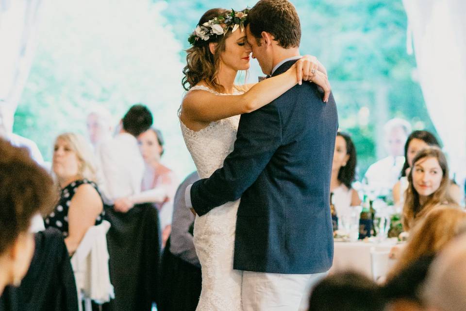 Couple dancing | Justin Johnson Photography