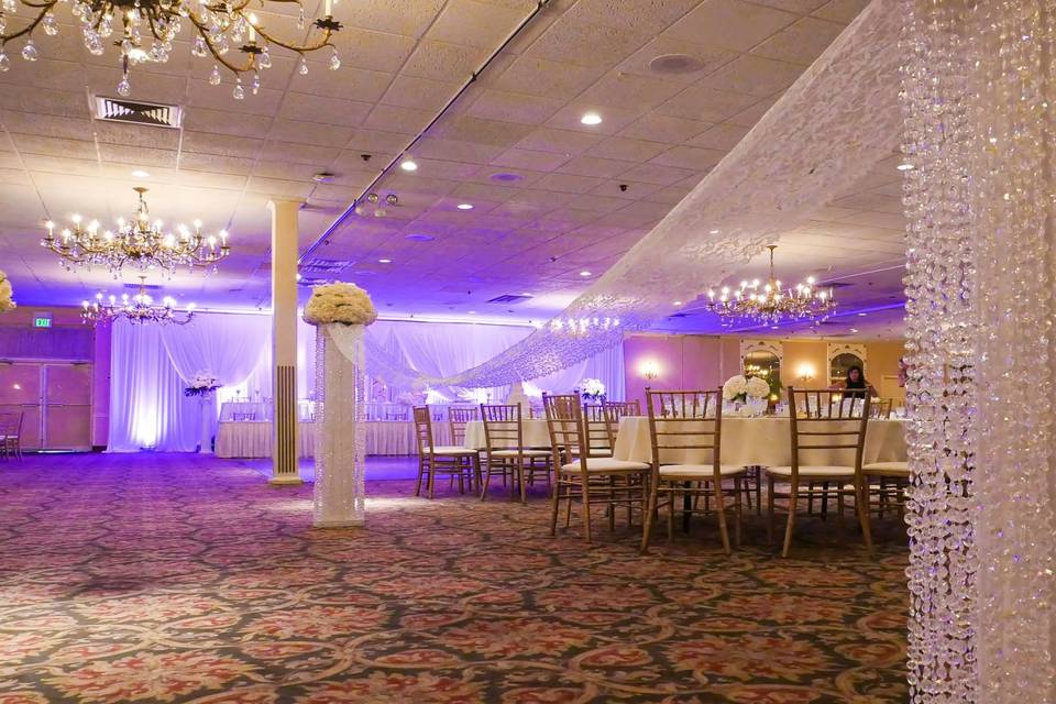 White Eagle Events & Convention Center