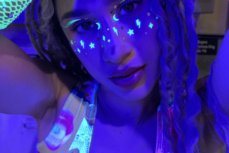 HOLO EYES