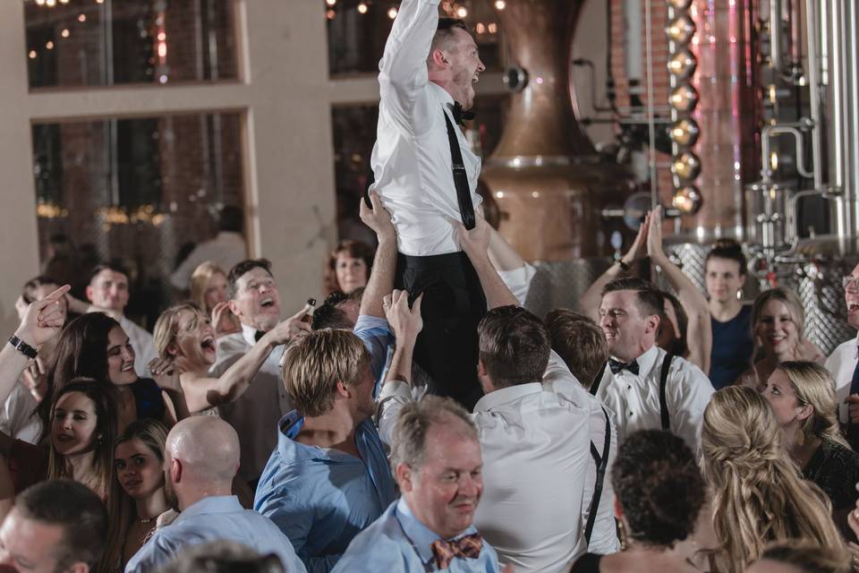 A groom who knows how to party