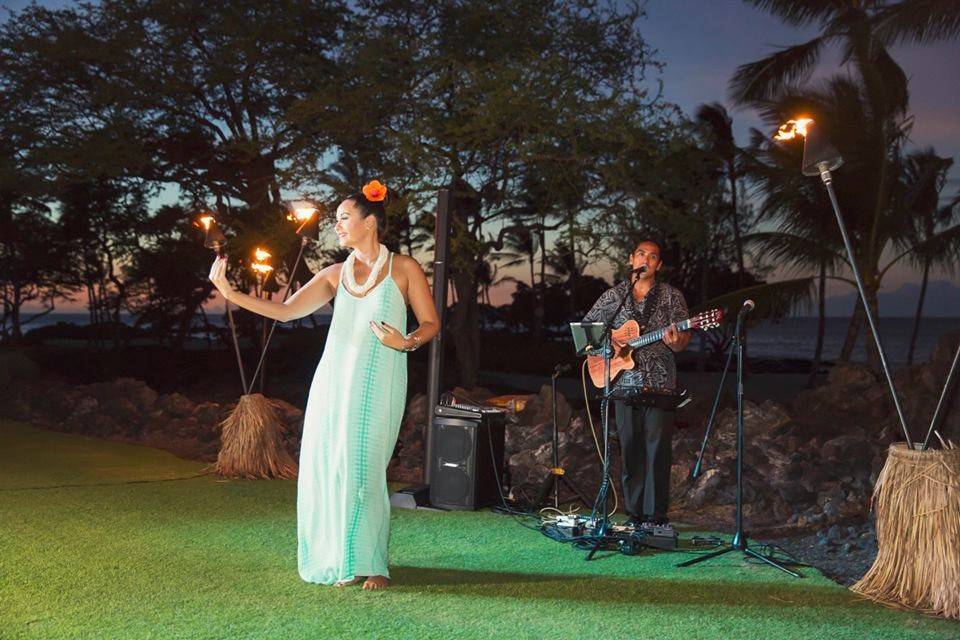 Hula performance during dinner