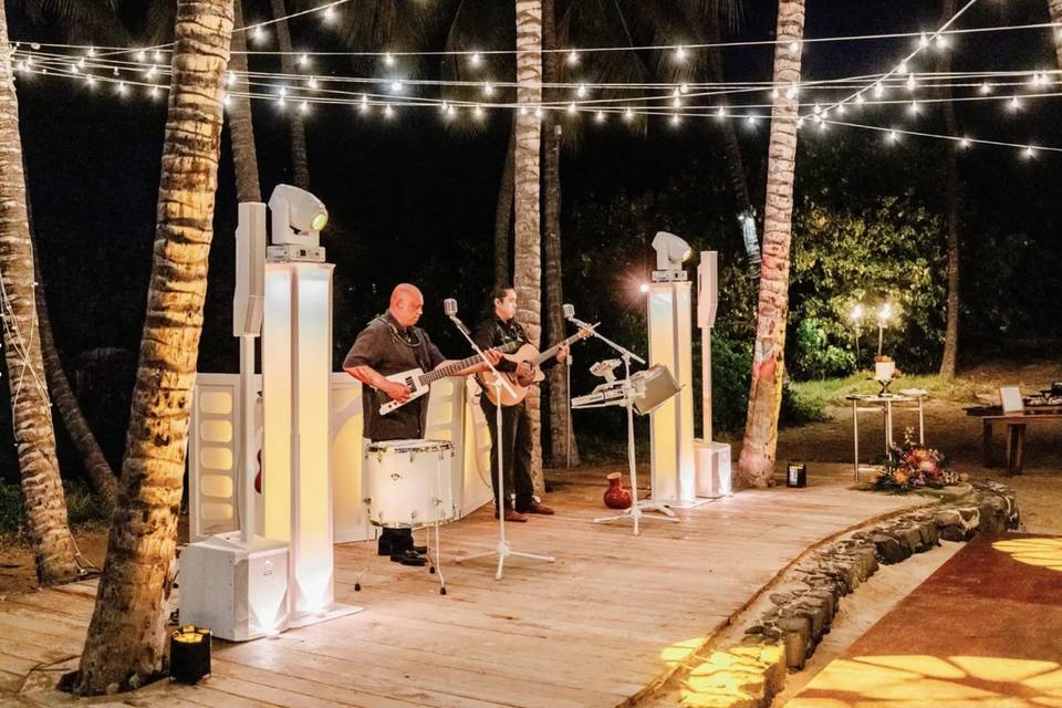 Duo Musicians During Dinner