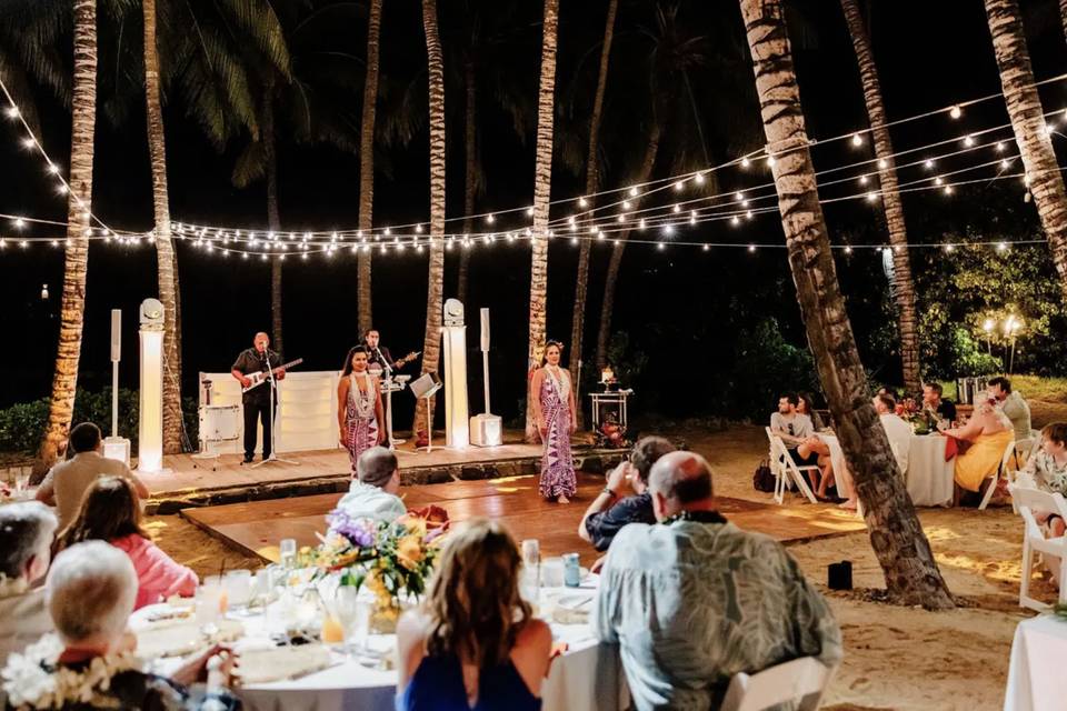 Hula Show During Dinner