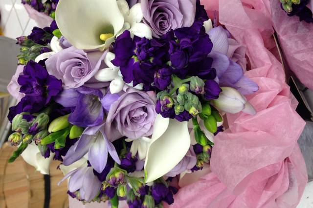 Flowers By Dragonfly