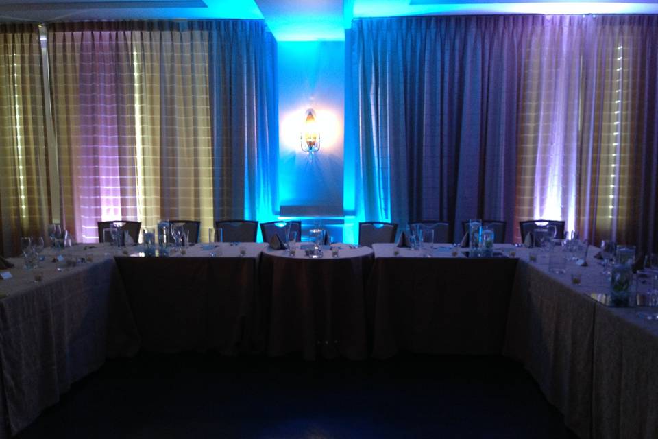 Head table lighting