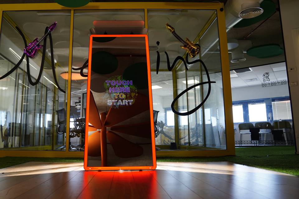 Mirror Air Booth